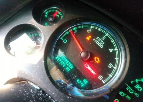 2014 Chevrolet Tahoe Lt из США, поврежденный, VIN 1GNSCBE05ER127728